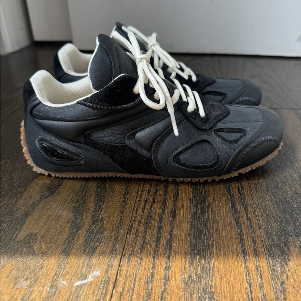 Axel Arigato Black Sneakers with Cream Laces
